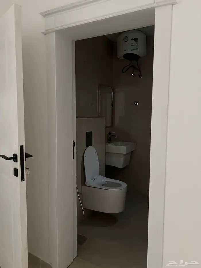 مشروع فلل تاون هاوس للإيجار بالكامل بحي لبن 12