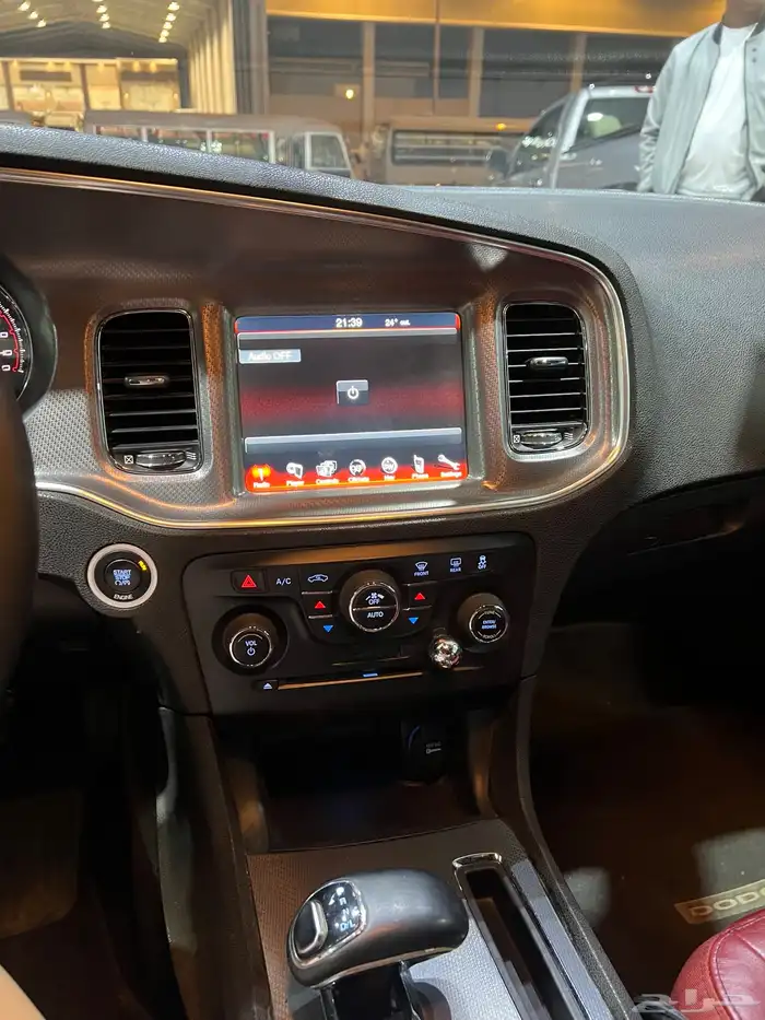 للبيع دودج تشارجر موديل 2014 12