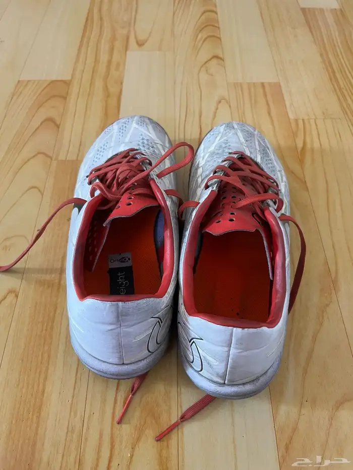 حذاء قرة القدم 1