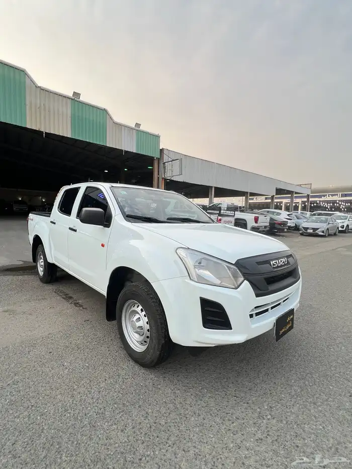 ايسوزو 2022 دبل غمارتين ديزل ديماكس 1