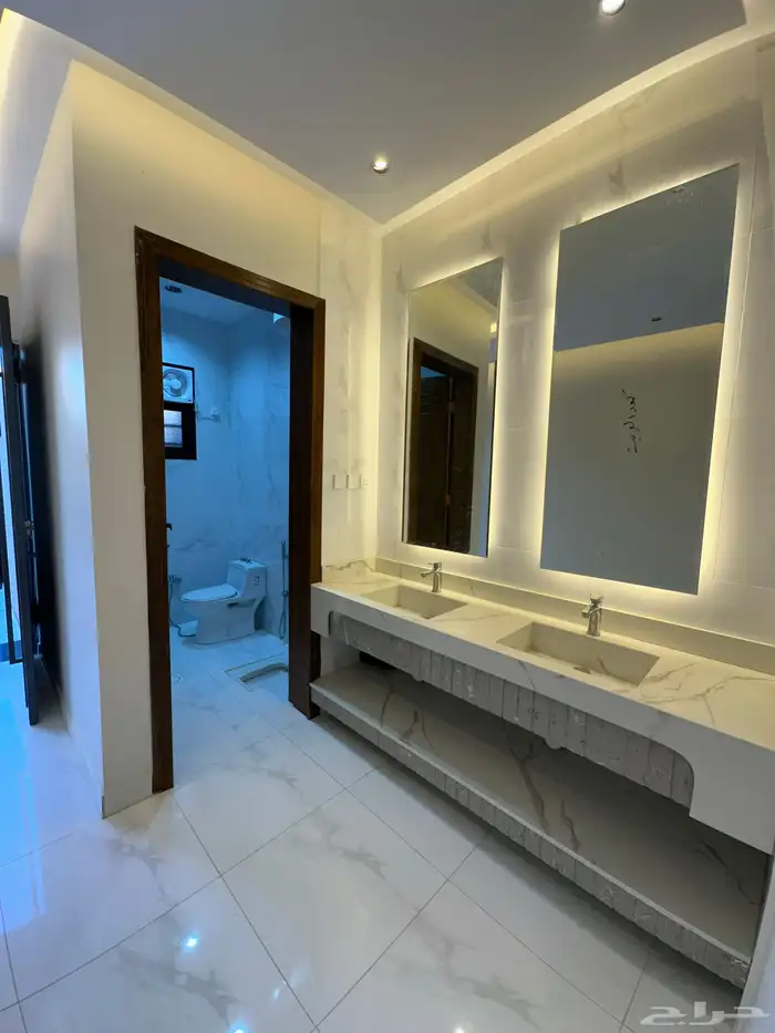 للبيع شقة دور ارضي مساحة وسيعة ب550 الف خميس مشيط 2