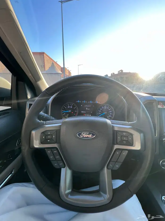 فورد اكسبديشن 2021 قصير 22