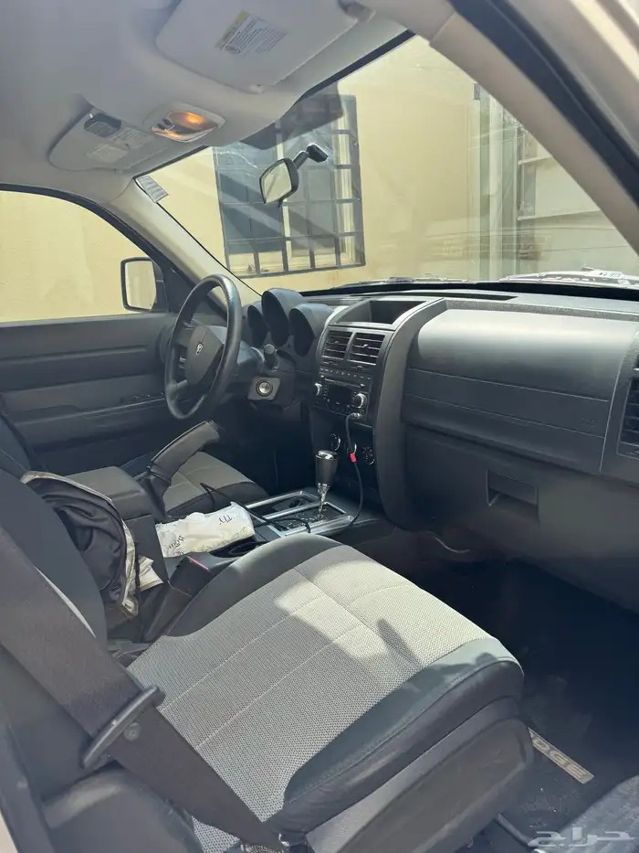 جيب دوج ميترو 2008 3