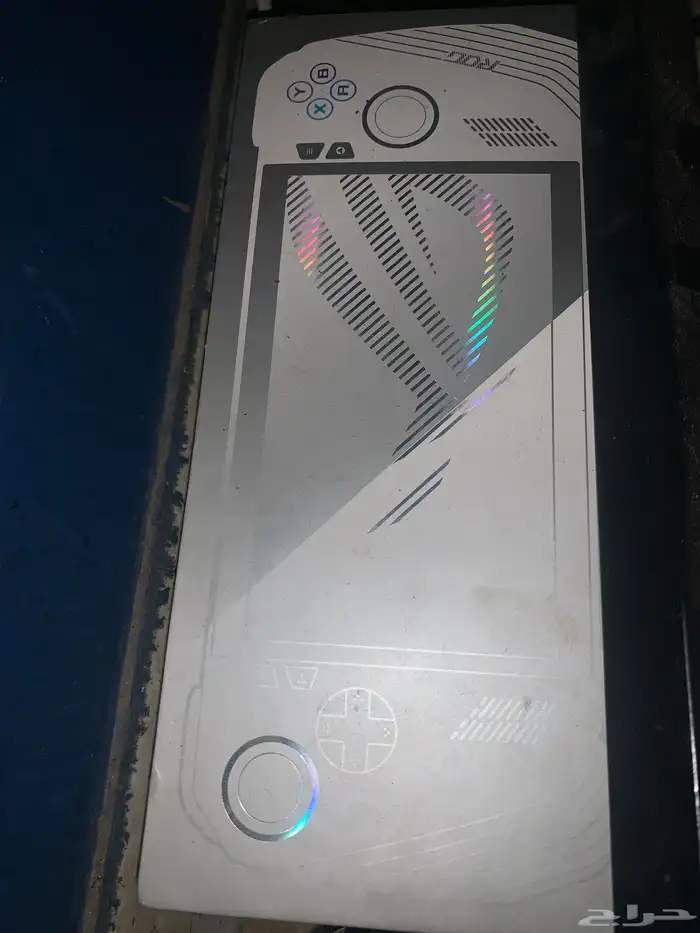 جهاز Asus Rog Ally Z1 Extreem فيه عطل مع قاعدة للجهاز 3