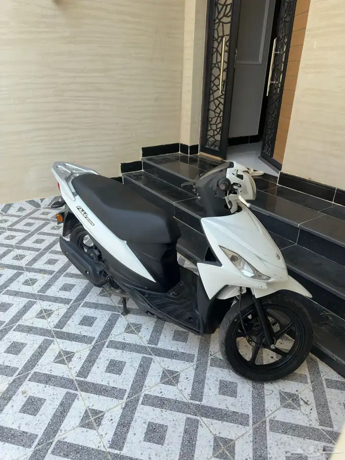 دباب سزوكي موديل 2020 كل شي تمام فيه ويوجد فيه لوحه مميزه 0