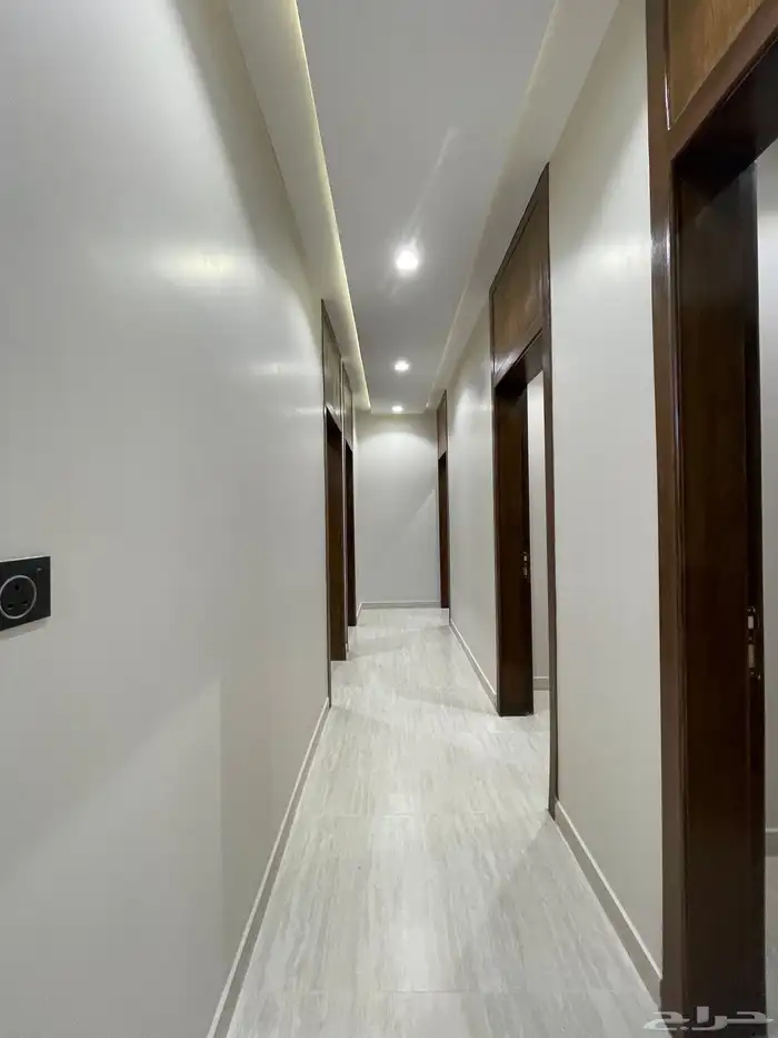 للبيع شقق ارضيه وشقق علويه من 430 الف حى المصيف 12