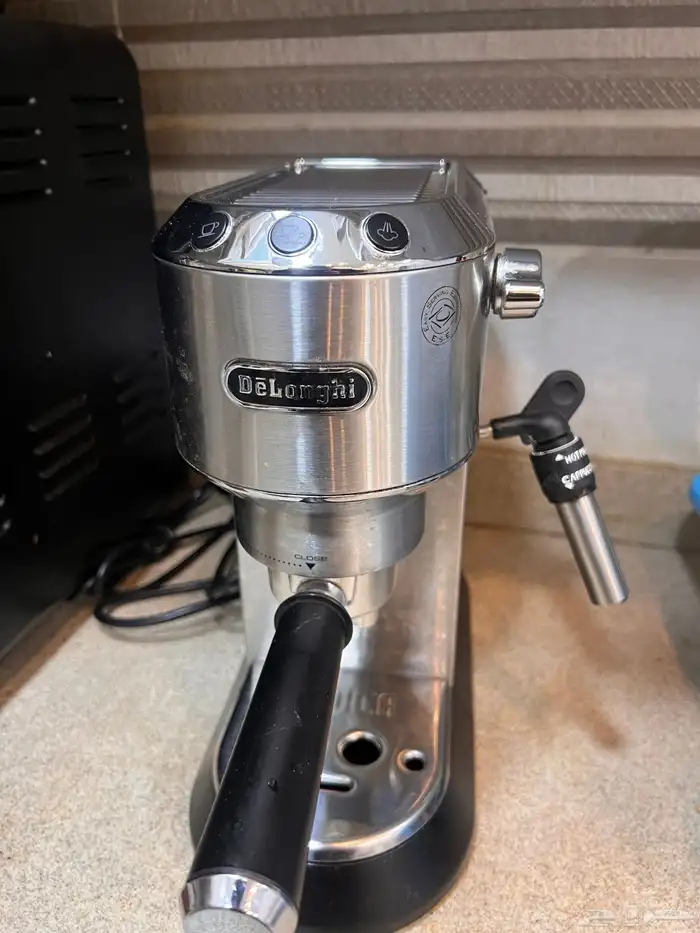 مكينه قهوة من ديلونجي 0