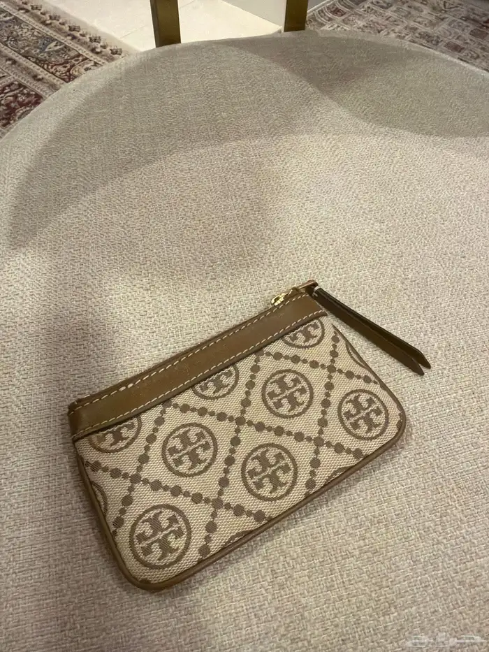 محافظ نسائية من نفس البراند 3