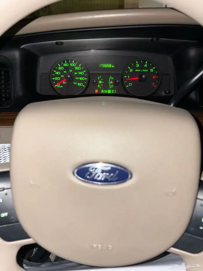 فورد فكتوريا 46