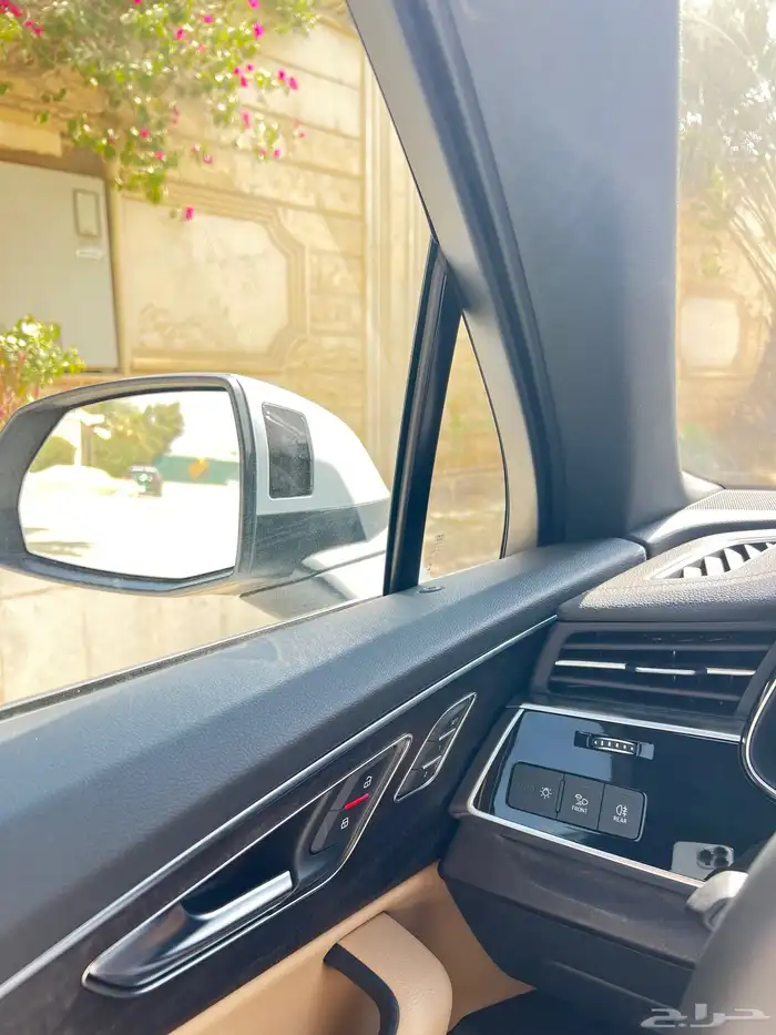 اودي جيب Q7 2023 مخزن 11