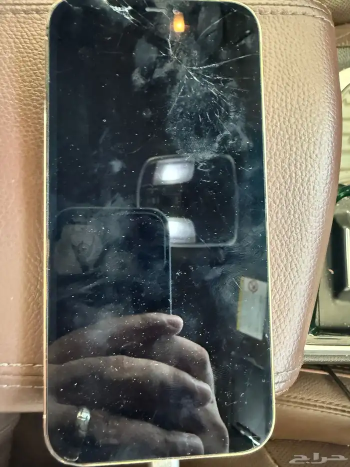 ايفون 12 برو ماكس ذهبي شاشة مكسورة 2