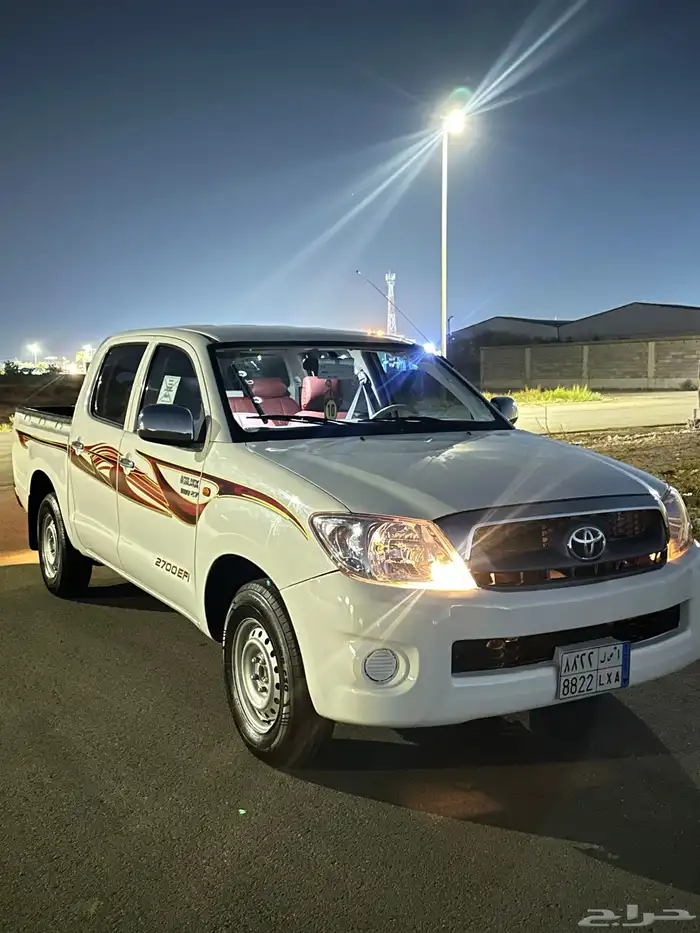 هايلوكس 2010 GL شد بلد يحمل لوحه مكرر 20