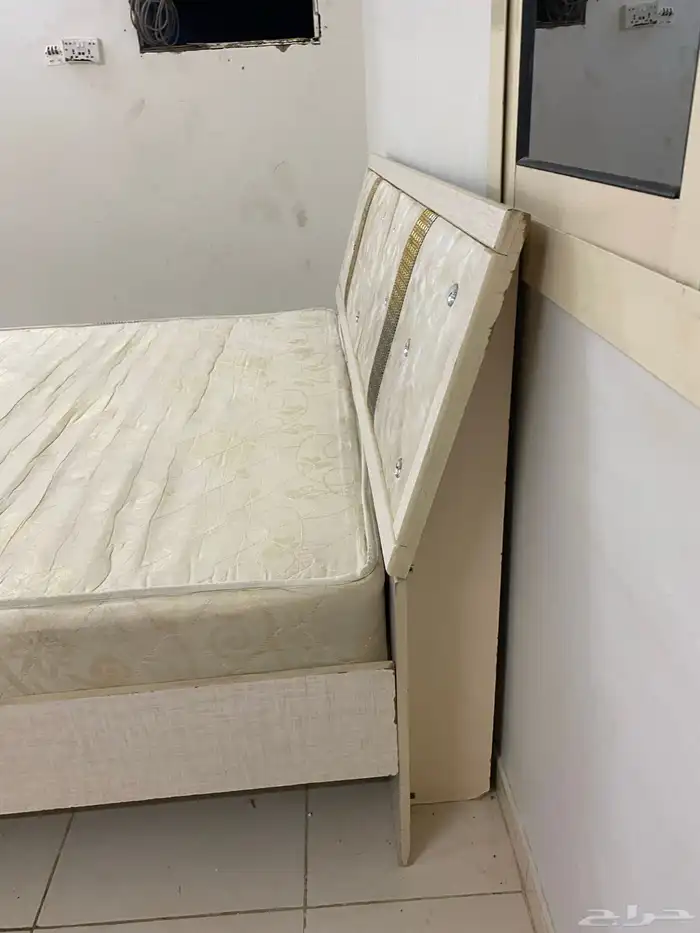 سرير مزدوج 0