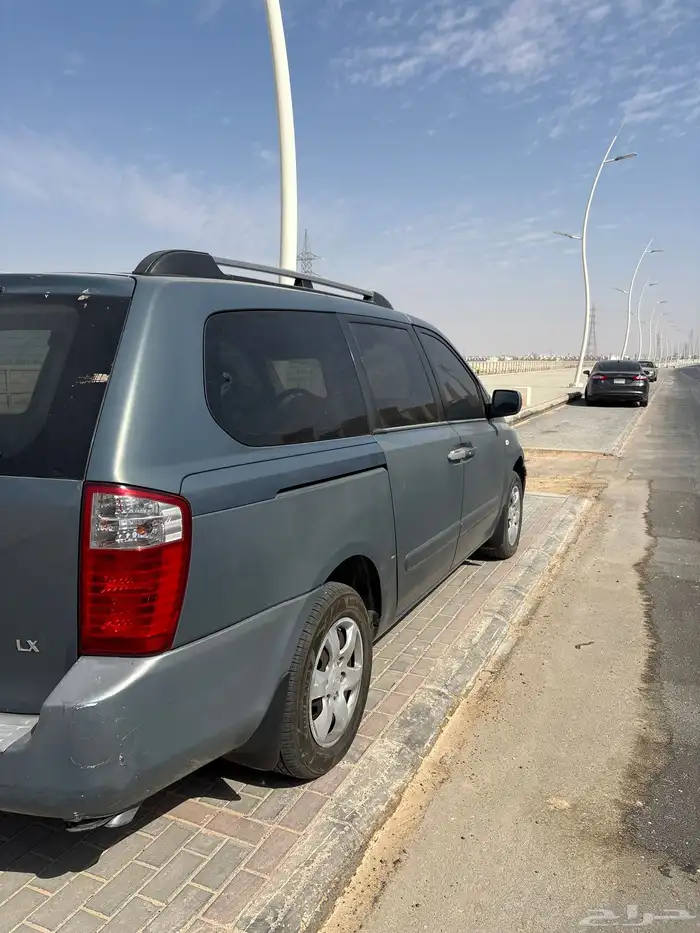 كيا كرنفال للبيع 5