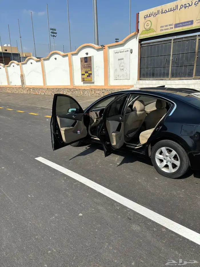 التيما للبيع 2009 نظيييف او البدل المناسب سياره عائليه 18