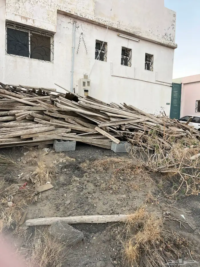 بقايا خشب عمائر 3