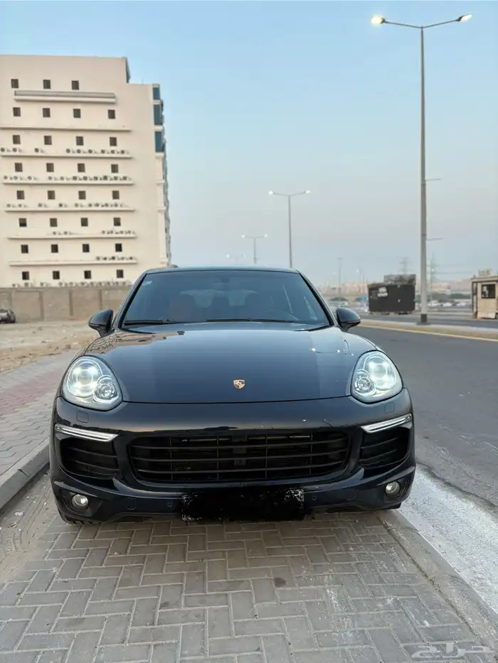 للبيع بورش مخزن 0