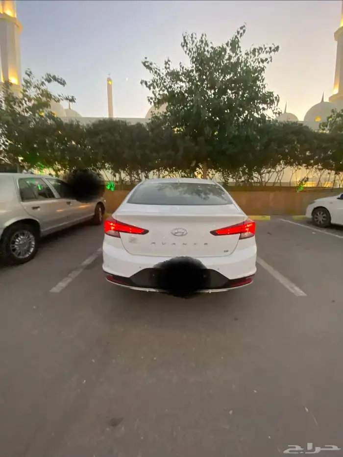 للبيع انترا أفانتي 2020 كل شي شرط ماعاد دقه تحت ممشها 91الف 1