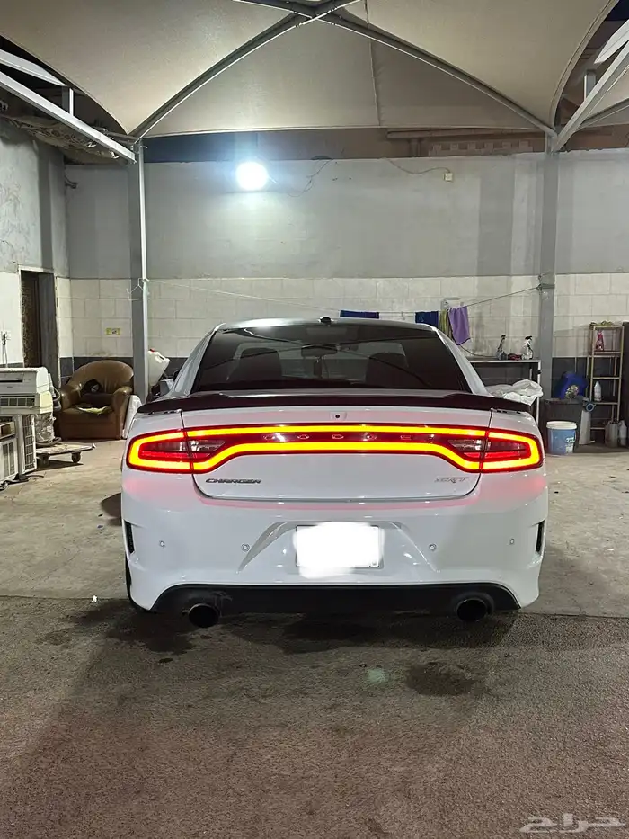 دوج تشارجر. 8 سلندر 2017 RT 5