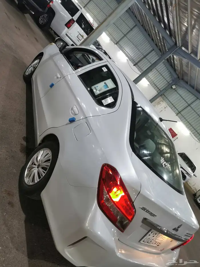 ميتسوبيشي اتراج 2021 بحاله جيده للبيع 3