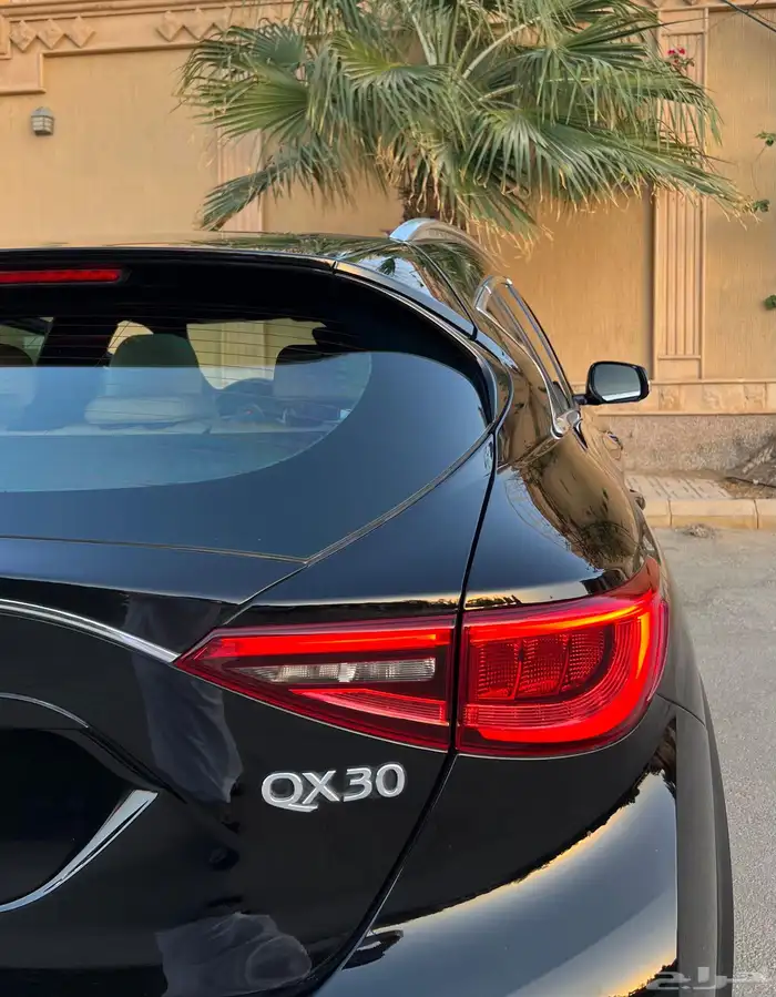 انفنتي QX30 10