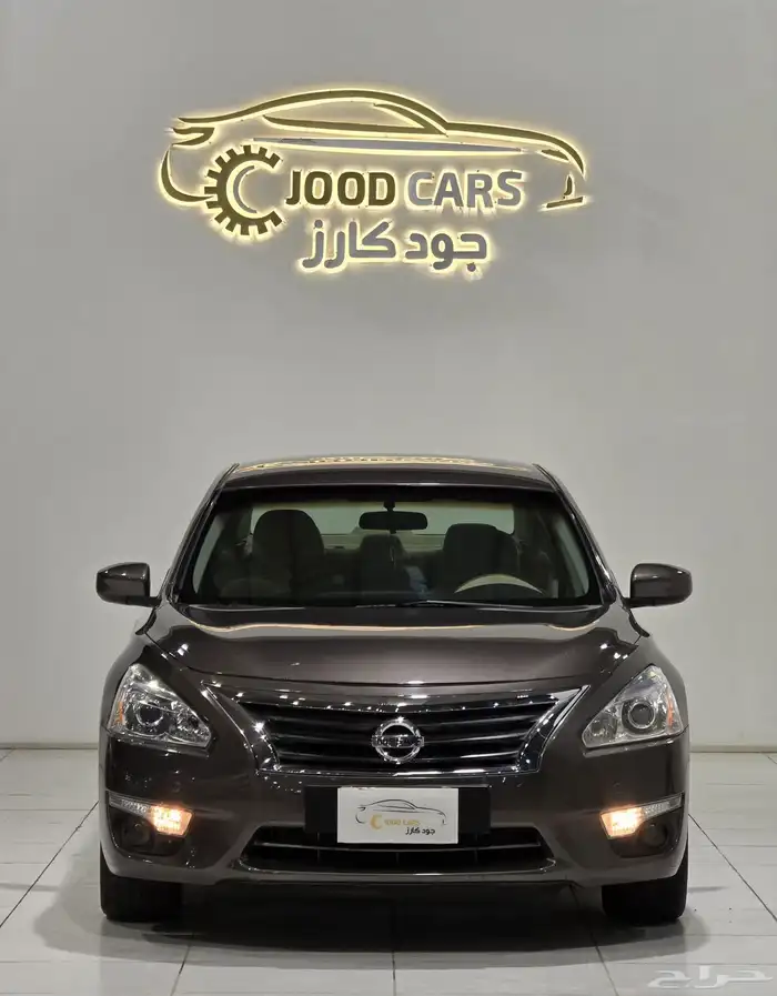 نيسان التيما موديل 2014 بحالة ممتازة 4