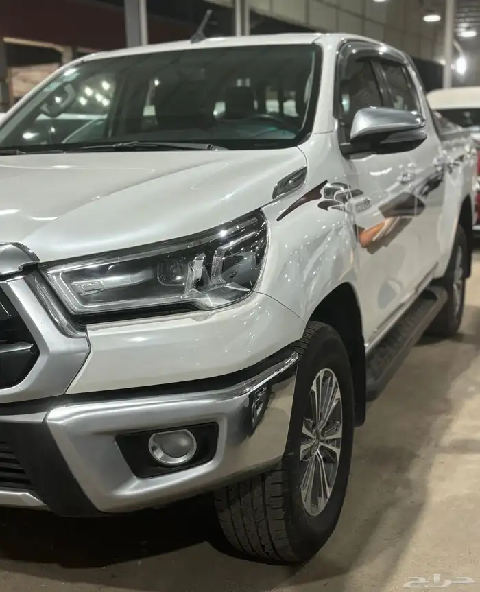 هايلكس غمارتين دبل اتوماتيك. فل كامل بنزين 1