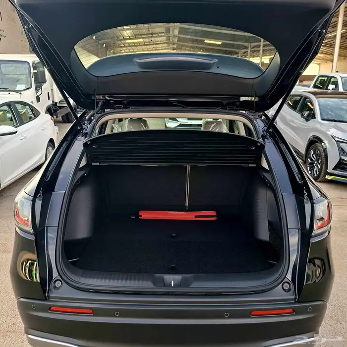 هوندا ZR-V استاندر 2025 السعر 98000 شامل الضريبه 16