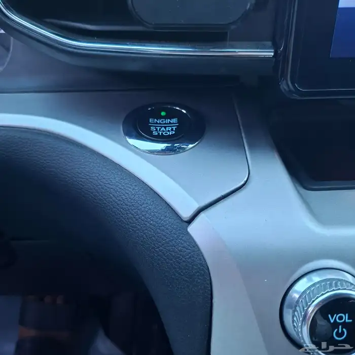 فورد اكسبلور XLT موديل 2021 عداد 45 الف ) 26