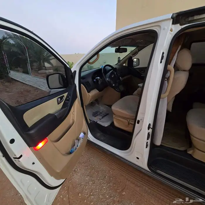 H1موديل 2016شبه جديد فيه دقشات خفيفه على الفحص مكينه وقير وش 2