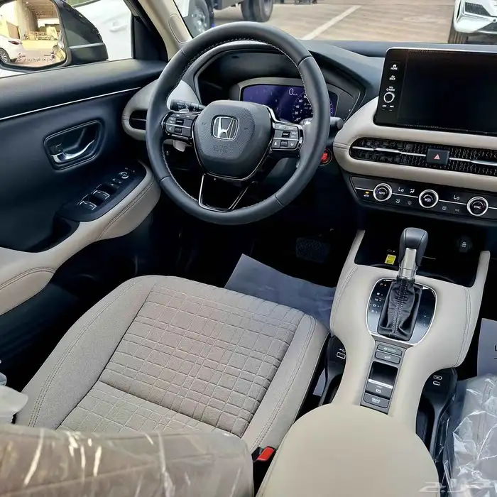 هوندا ZR-V استاندر 2025 السعر 98000 شامل الضريبه 19