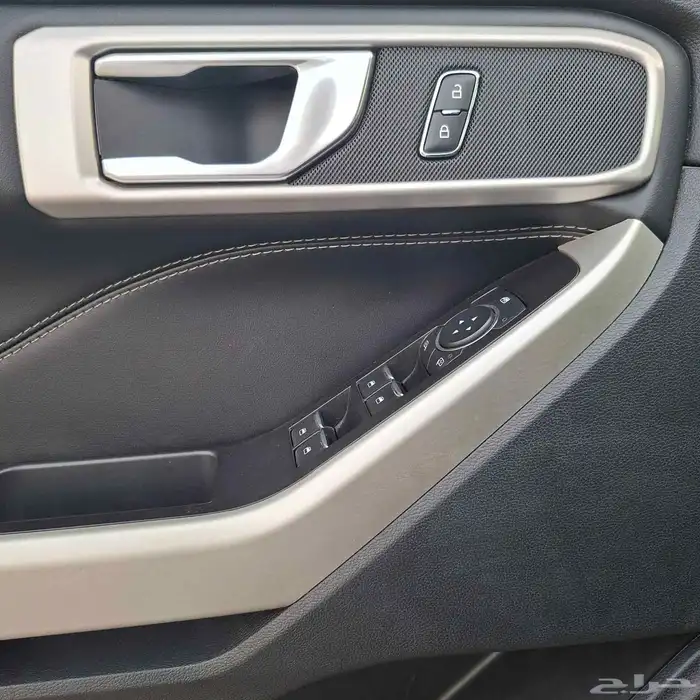 فورد اكسبلور XLT موديل 2021 عداد 45 الف ) 24