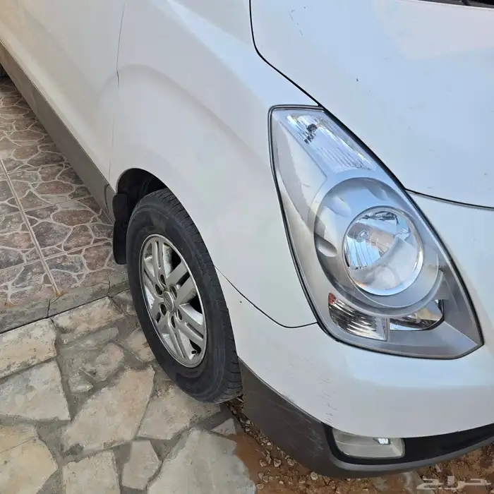 H1موديل 2016شبه جديد فيه دقشات خفيفه على الفحص مكينه وقير وش 0