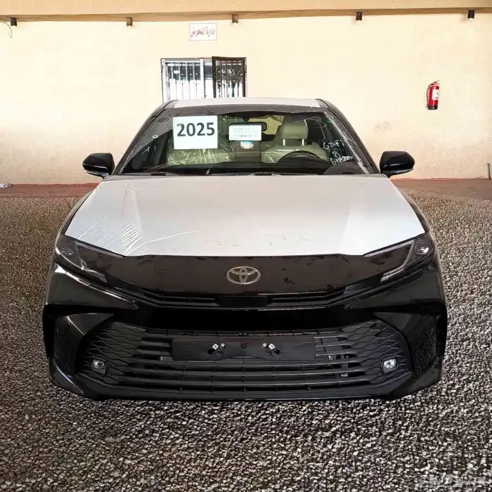تويوتا كامرى E موديل 2025 سعودى اصفار 0