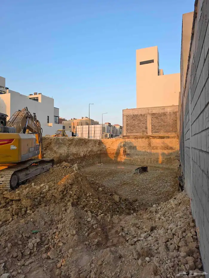 بوكلين حفار 0