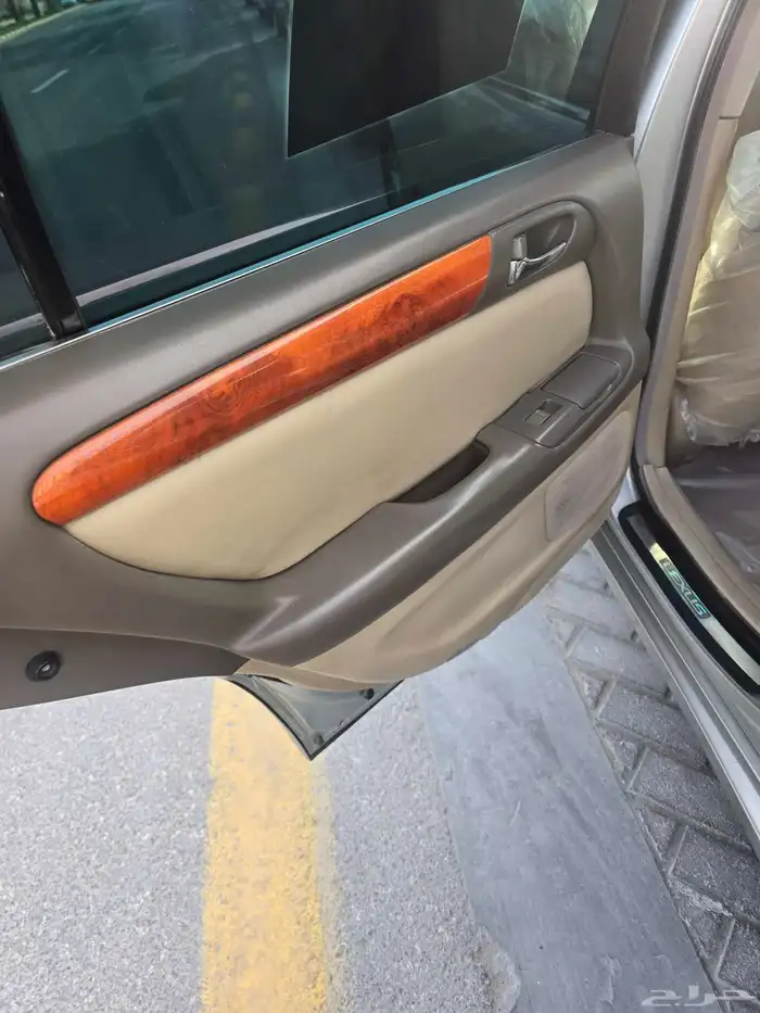 لكزس جي اس موديل 2001 خليجي 8