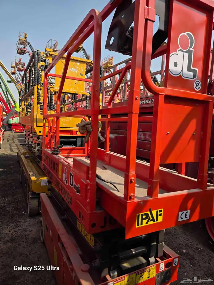 سيزرلفت 8متر للايجار في المدينه المنورة رافعه مقصيه 8متر 1