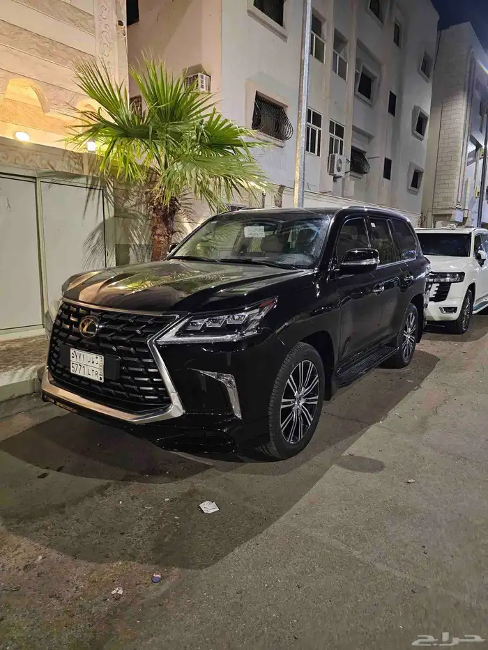 للبيع لكزس LX 2021 سعودي فل السعر 318 10