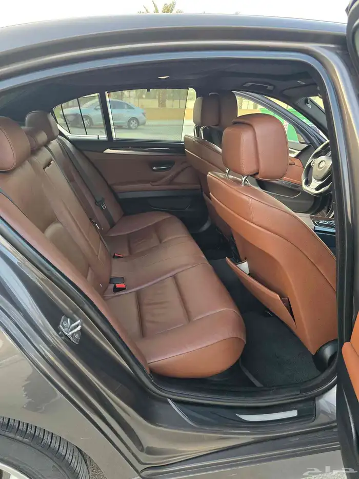 بي ام - BMW 530i 2013 فل كامل نظيفة جدا صيانة وكالة 21