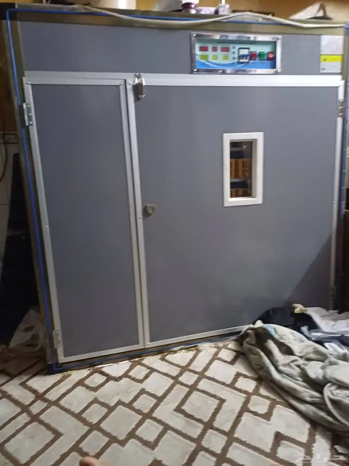 فقاسه1050بيضه 0