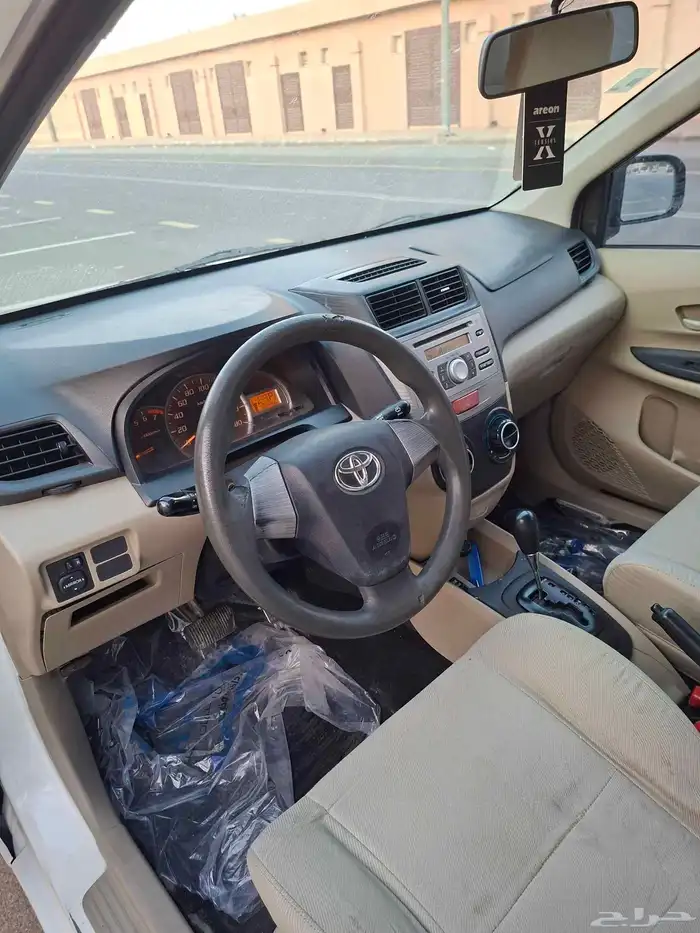 للبيع تويوتا فانزاء تماتيك مديله 2015 مشااله ممتازه للمستخدم 5