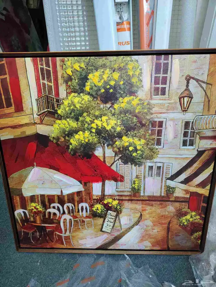 سلة طفل او قطة ودراجة زينة ومركنين زجاج ولوحات للبيع 3