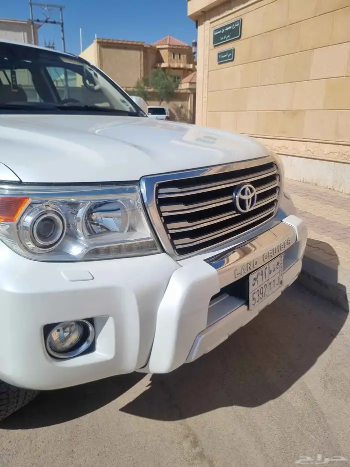 لاندكروزر 2015 11