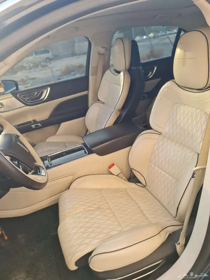 لينكون كونتيننتال الرئاسية الأحساء 18