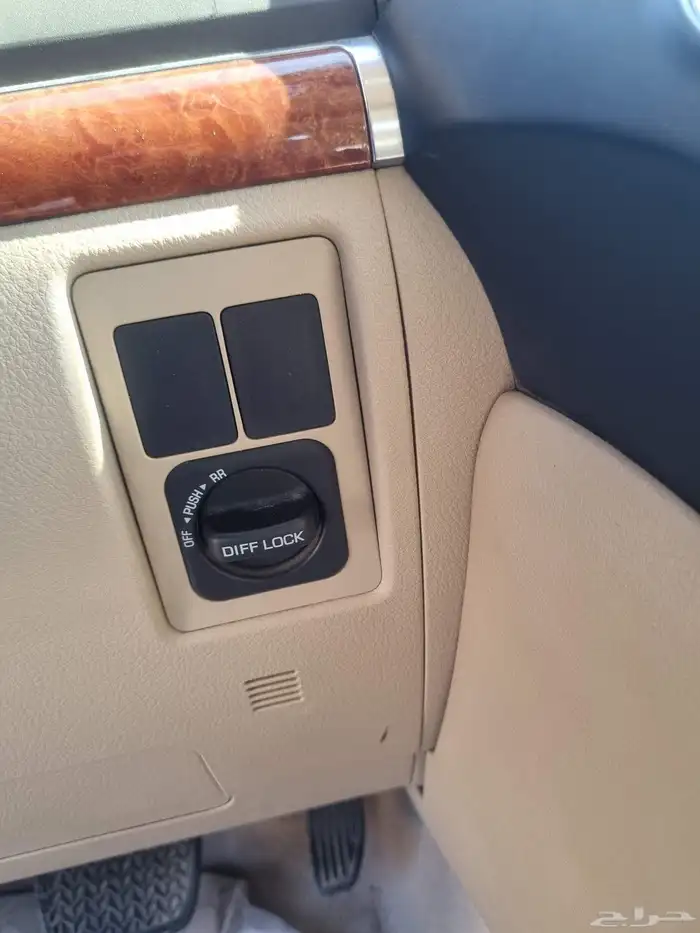 لاندكروزر 2015 3