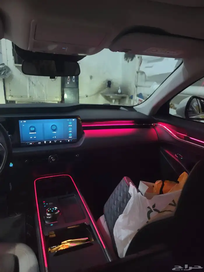 تركيب لد داخلي على فورد تورس 2025 0