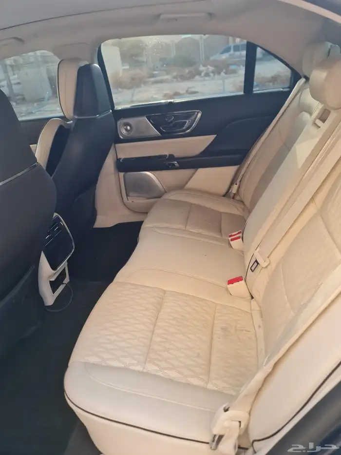 لينكون كونتيننتال الرئاسية الأحساء 16