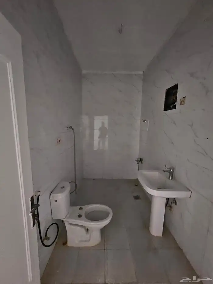 عمارة للايجار بالكامل سكن للموظفين او العمال 4