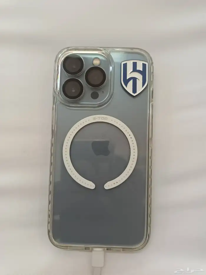 ايفون 13 برو 256قيقا خالي من الخدوش بصحة بطارية 98 1