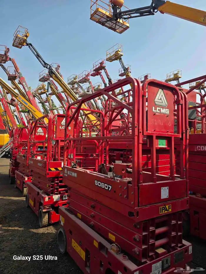 سيزرلفت 8متر للايجار في المدينه المنورة رافعه مقصيه 8متر 4